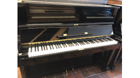 Yamaha U1 Piano