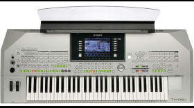 Yamaha Tyros 2 Keyboard
