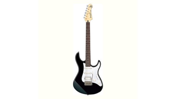Yamaha Pacifica 012 BL Black Elektrische Gitaar