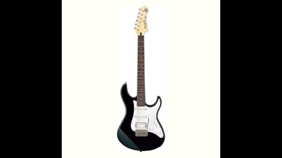 Yamaha Pacifica 012 BL Black Elektrische Gitaar