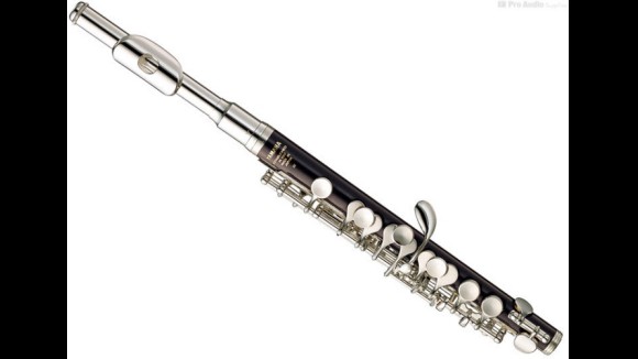 Yamaha YPC-32 piccolo