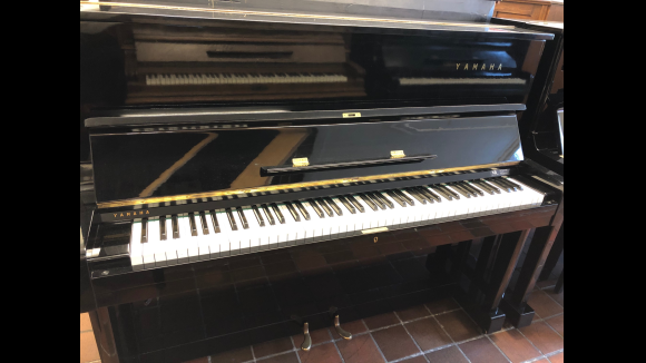 Yamaha U1 Piano